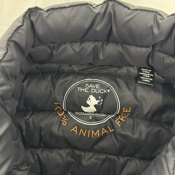 Save The Duck Ultra Light Black Plumtech Puffer Vest - Picture 6 of 7